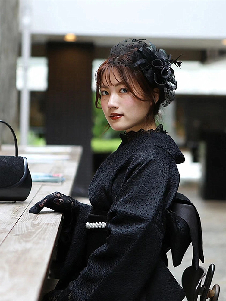 Elegant Lace Kimono - Japanese - Japanese Women Formal Wear recension och pris