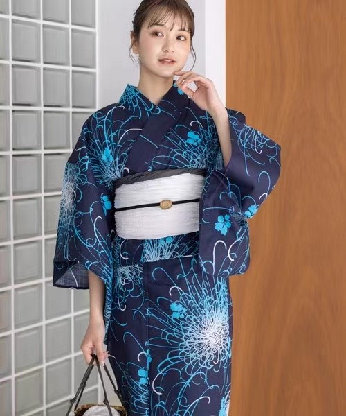 Japanese Kimono / Yukata for W - Japanese Women Formal Wear recension och pris