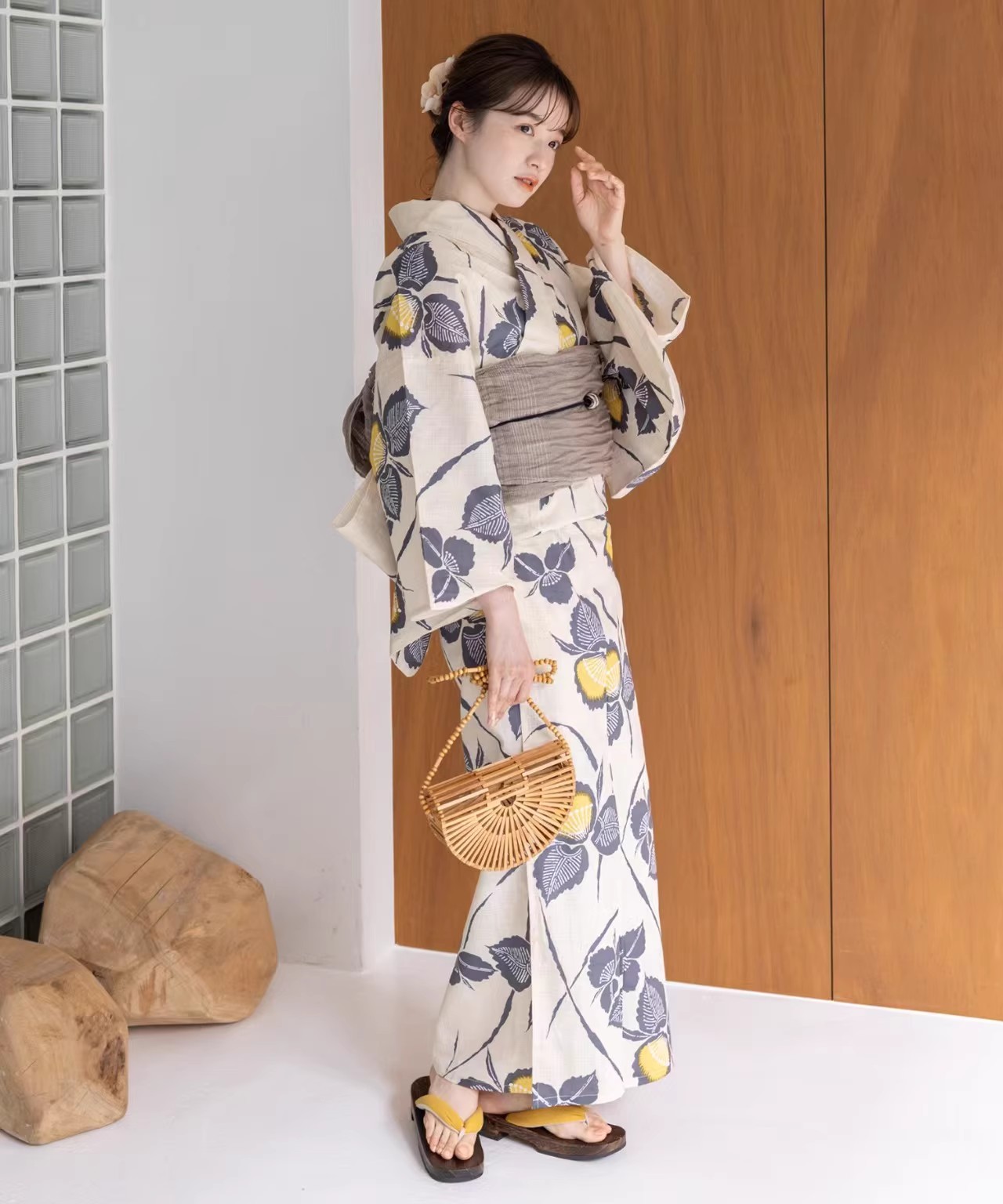 Japanese Kimono / Yukata for W - Japanese Women Formal Wear recension och pris